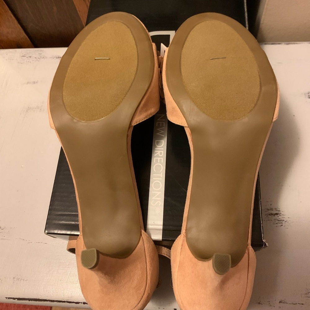 New Women’s Floral Ankle-Strap Sandals in Pale Pink - Picture 7 of 7